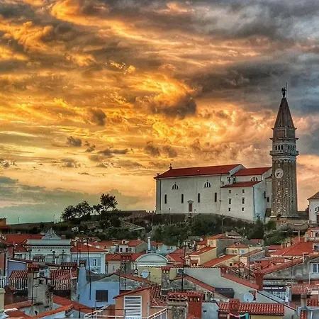 Svobode Apartment Piran