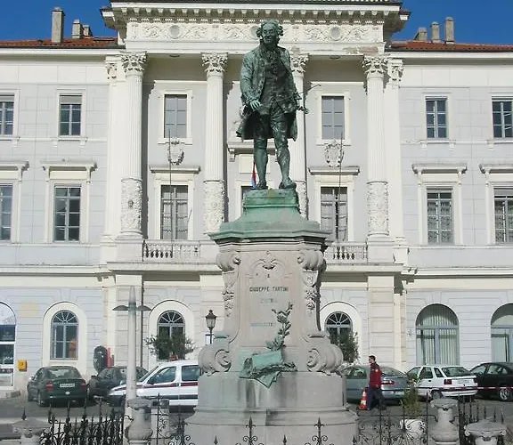 Svobode Appartamento Pirano