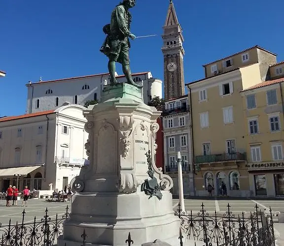 Svobode * Πιράν